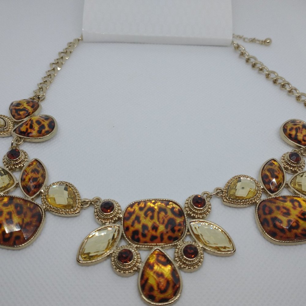 Silver-Tone Chain with Clear Leopard Pendants